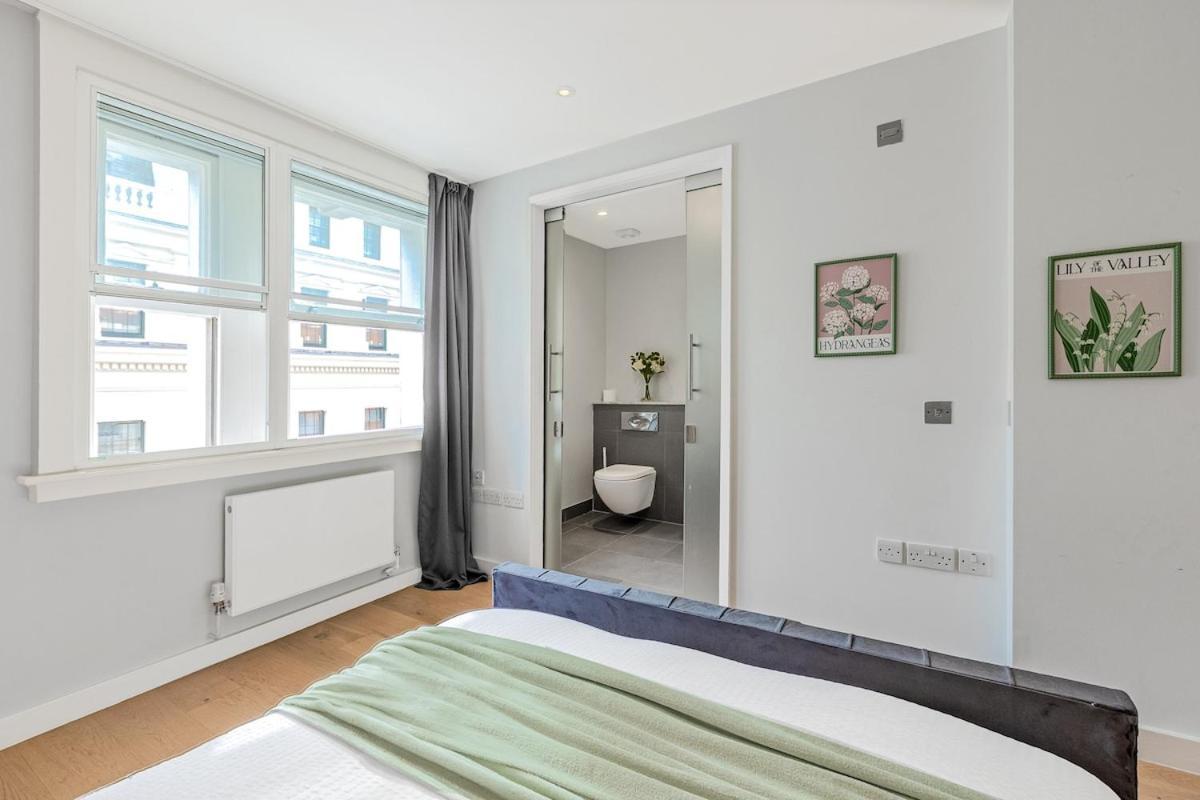 2 Bd Soho Luxury Living-high Ceilings Huge Terrace Londen